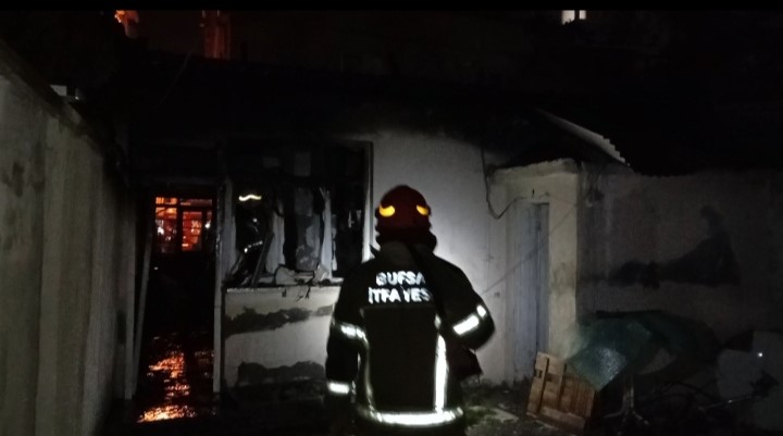 Bursa’da müstakil evde korkutan yangın
