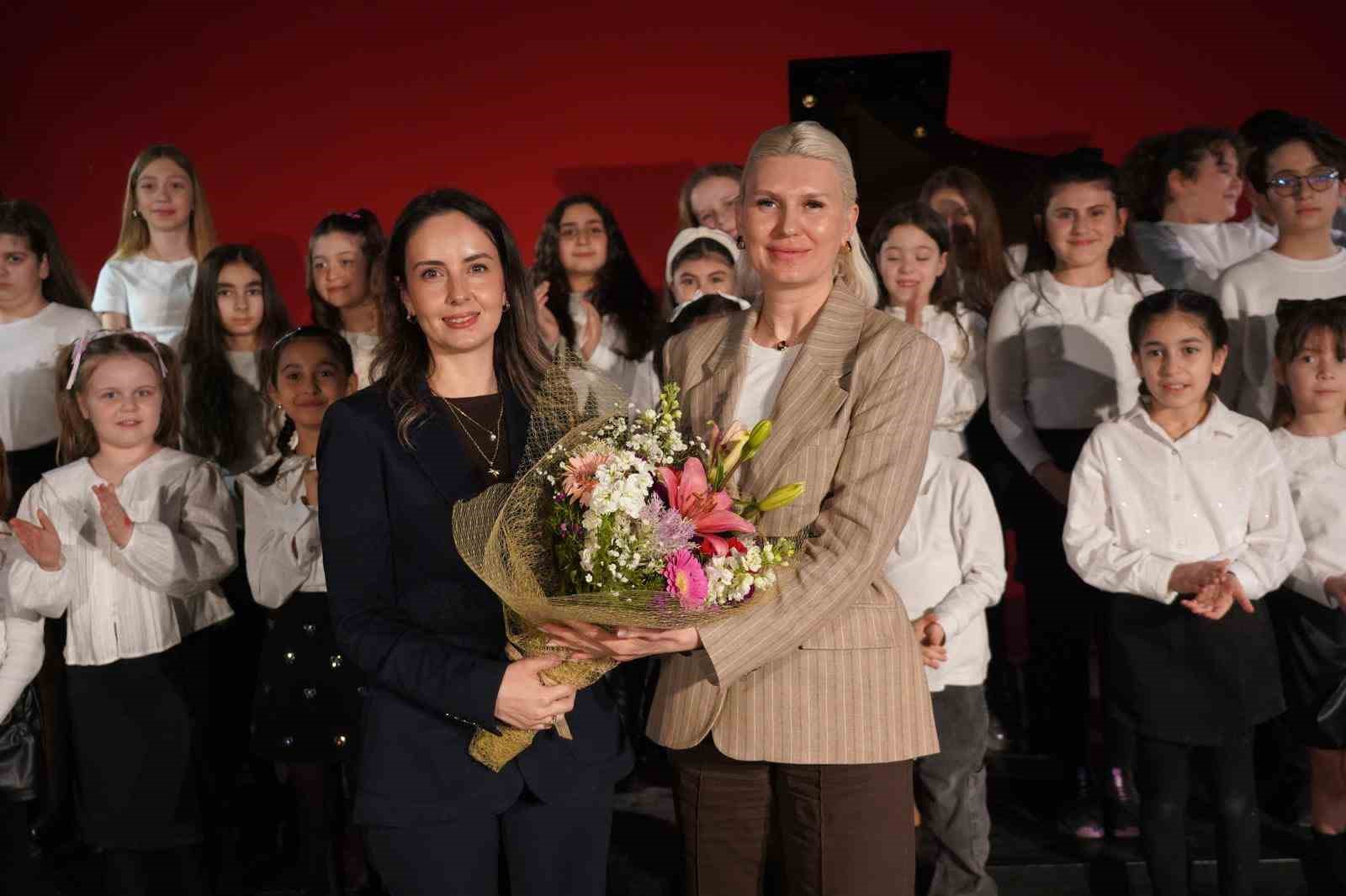 Bursa’da orman yangınlarına dikkat çeken piyano konseri verdiler
