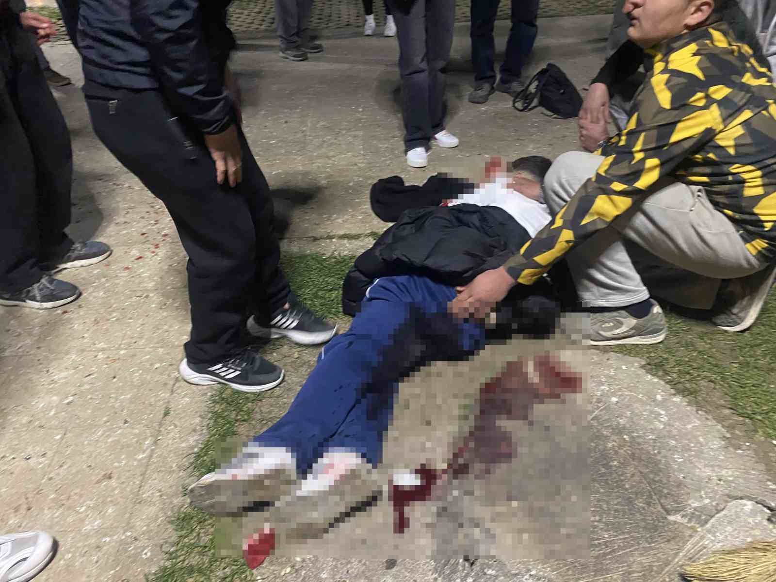 Bursa’da parkta bıçaklı kavga: 16 yaşındaki çocuk yaralandı
