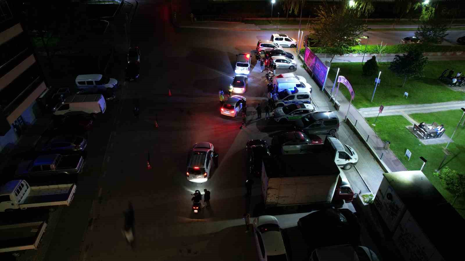 Bursa’da piyasacılara polis baskını
