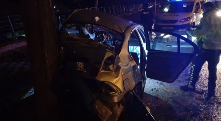 Bursa’da sabah saatlerinde korkunç kaza: 2 ağır yaralı
