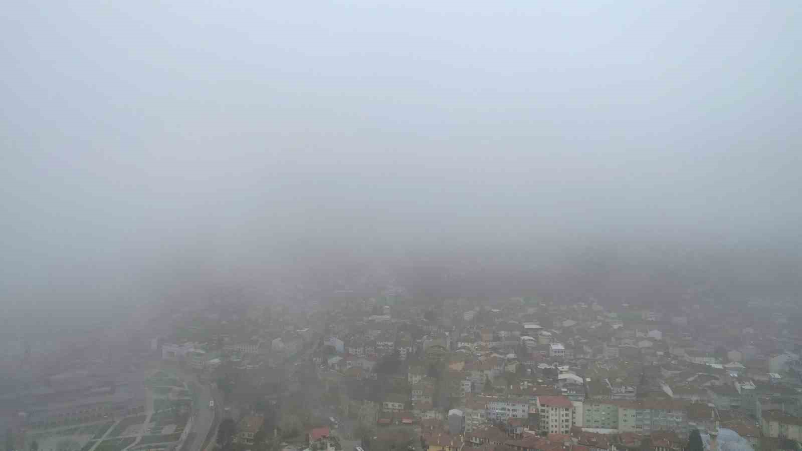 Bursa’da şehrin üzerine sis çöktü
