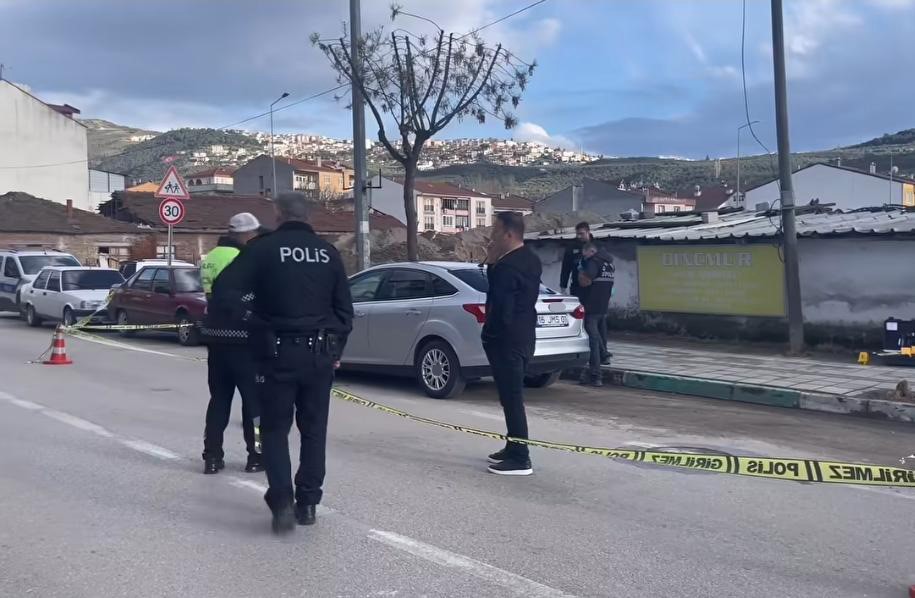 Bursa’da silahlı saldırı: Yaralı halde kaçıp polise sığındı
