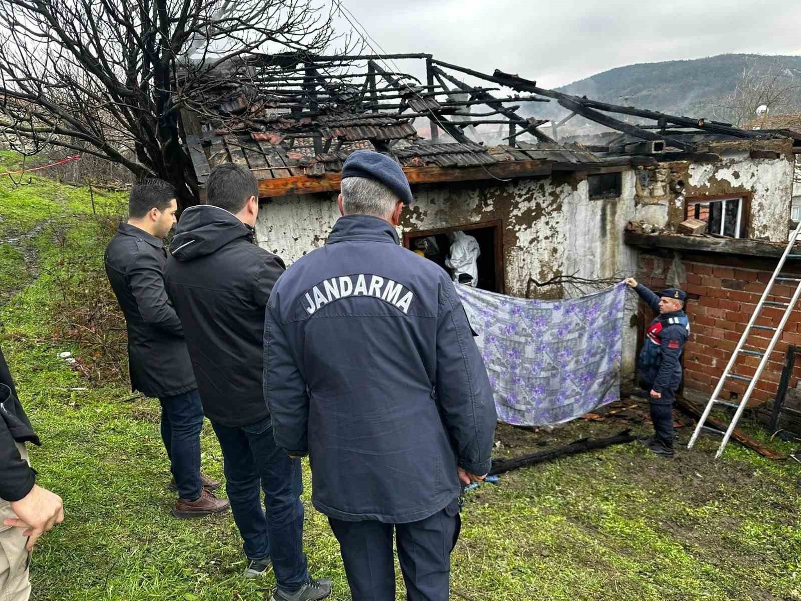 Bursa’da soba faciası, yaşlı çift hayatını kaybetti
