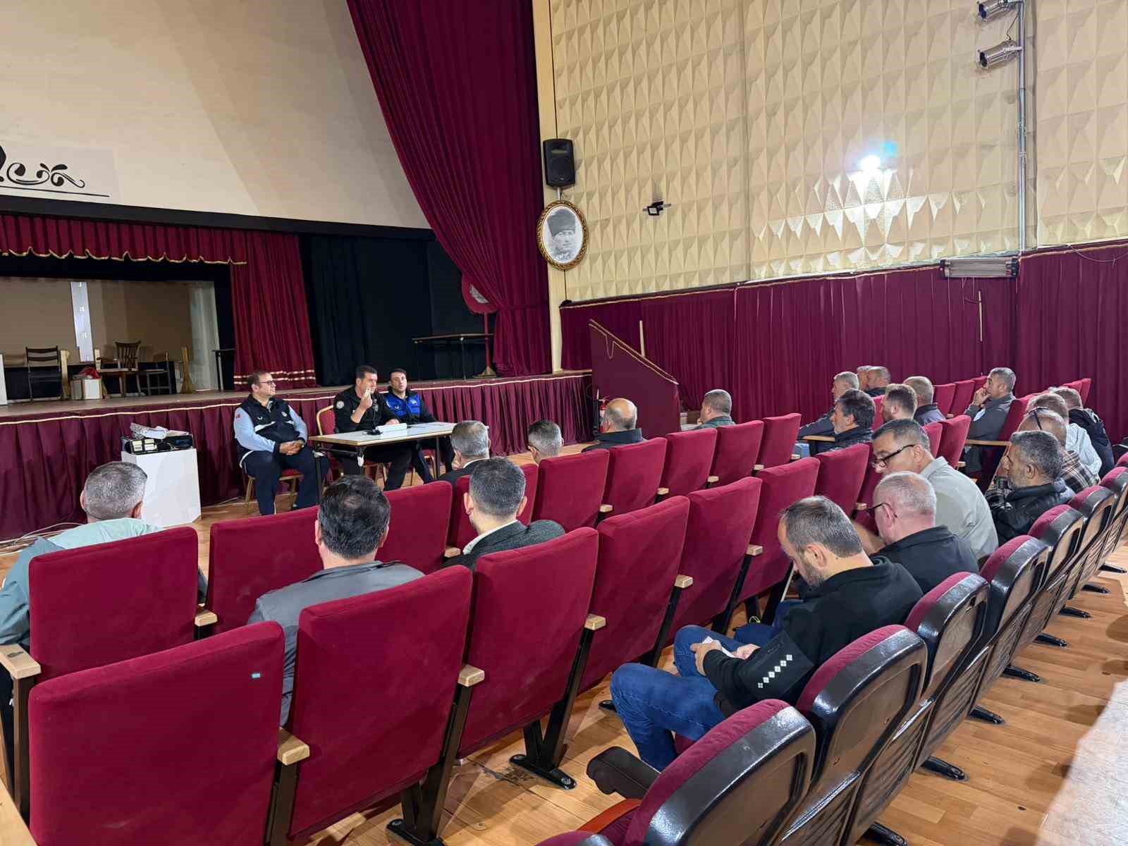 Bursa’da Şoförler Cemiyeti’nden sürücülere trafik eğitimi
