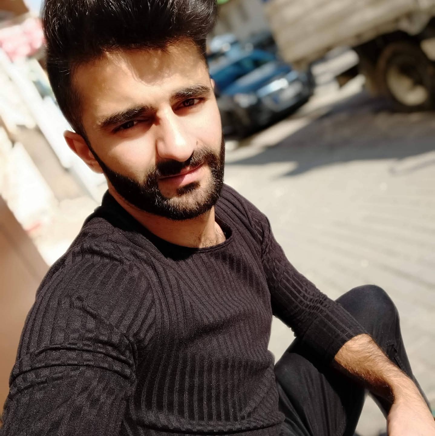 Bursa’da talaş yüklü tır devrildi: Araçta sıkışan genç sürücü hayatını kaybetti
