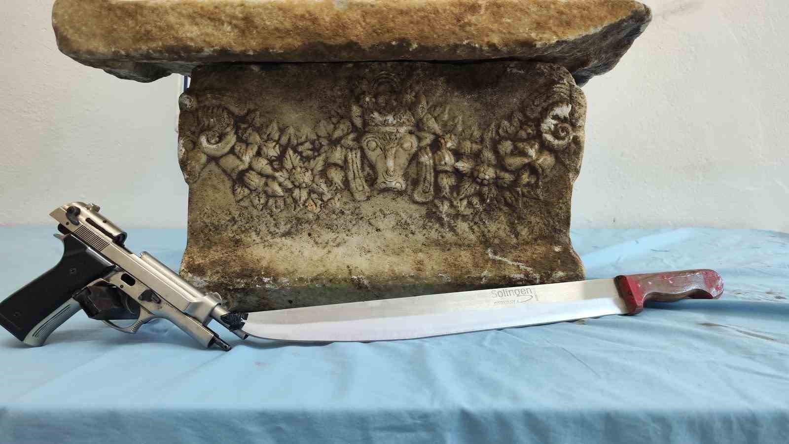 Bursa’da tarihi eser kaçakçılığına jandarma engeli
