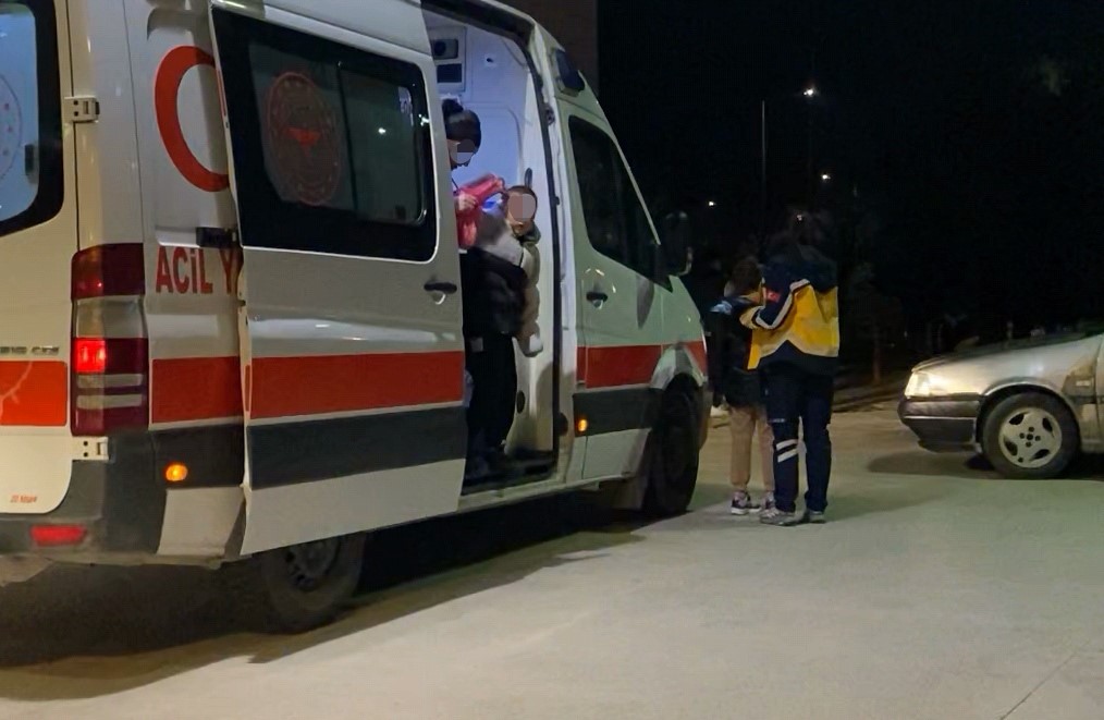 Bursa’da tavuk döner yiyen 25 kişi zehirlendi
