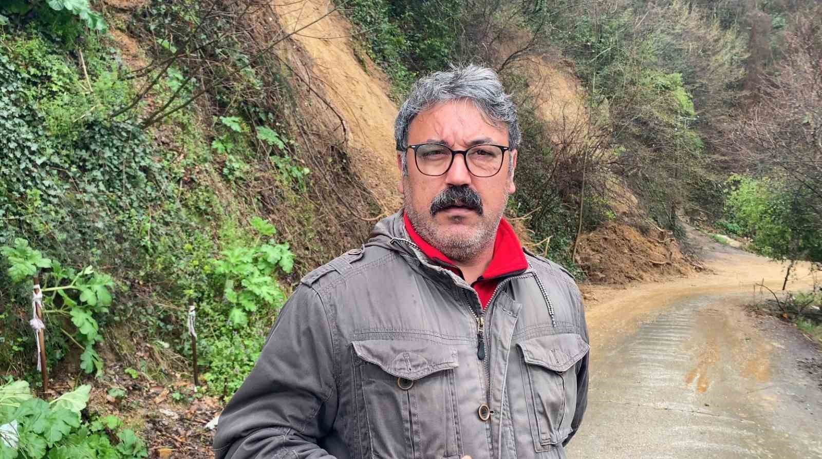 Bursa’da toprak kayması paniği
Bursa’da toprak kayması paniği