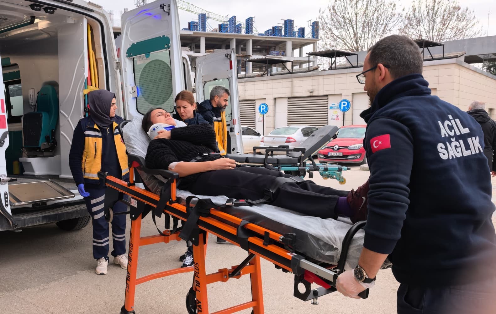 Bursa’da trafik kazası, 2 kişi yaralandı
