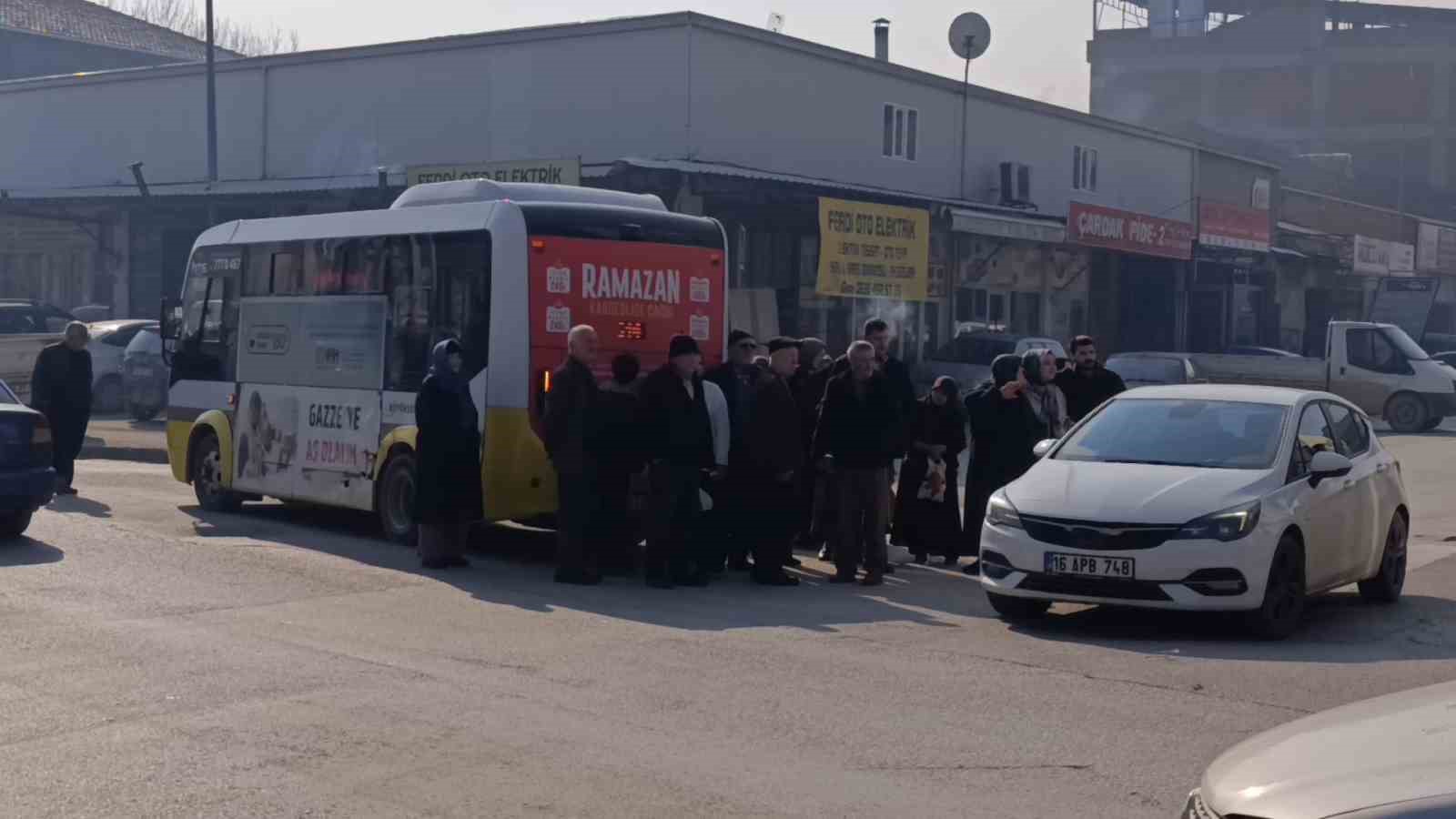 Bursa’da trafik kazası: 3 yaralı
