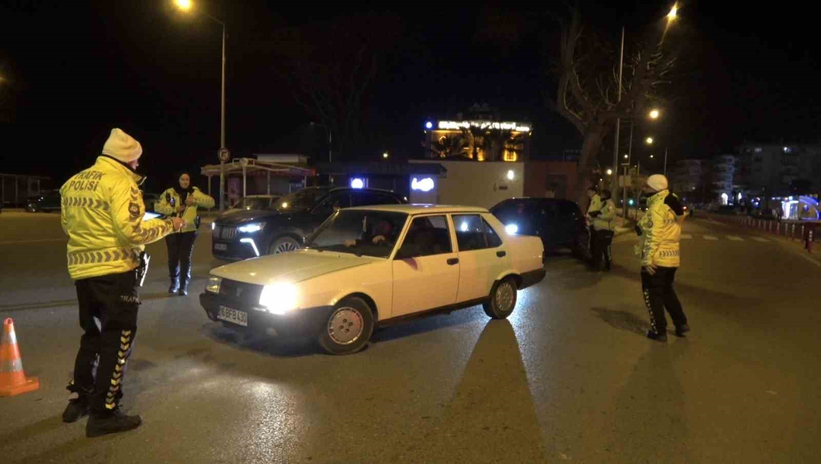 Bursa’da trafikte gece denetimi

