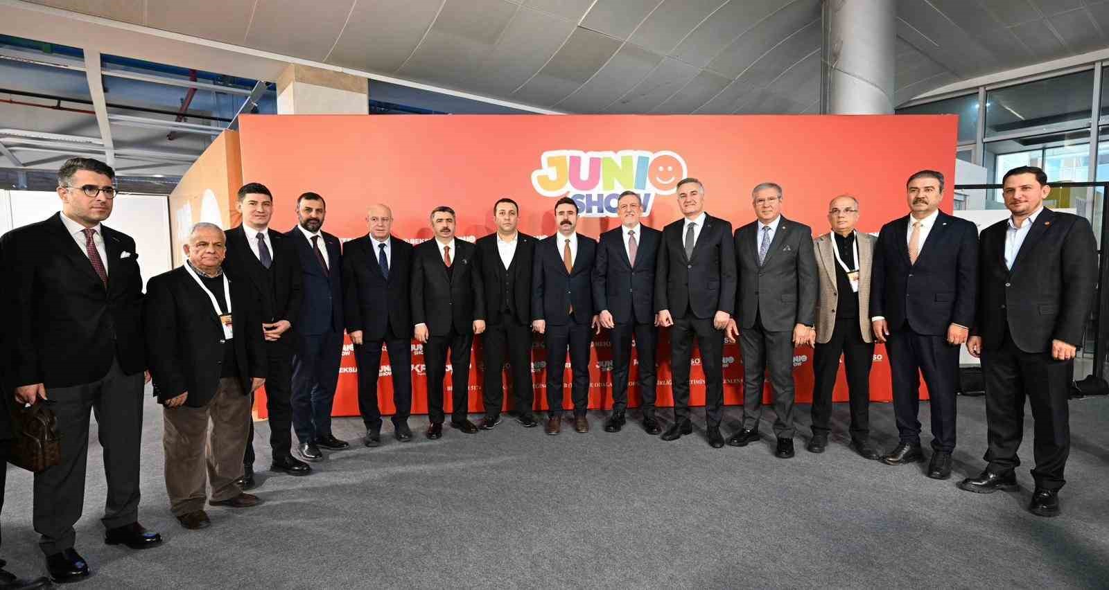 Bursa’da yılın ilk fuarı Junioshow kapılarını açtı
