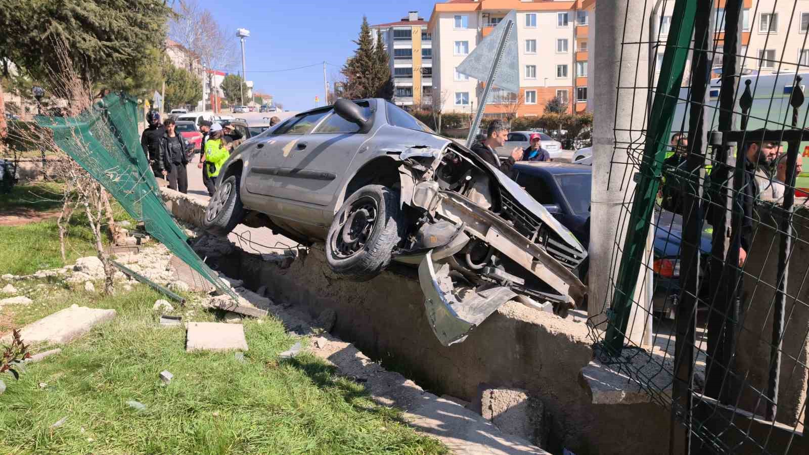 Bursa’daki feci kaza: Torunun ardından dede de kurtarılamadı
