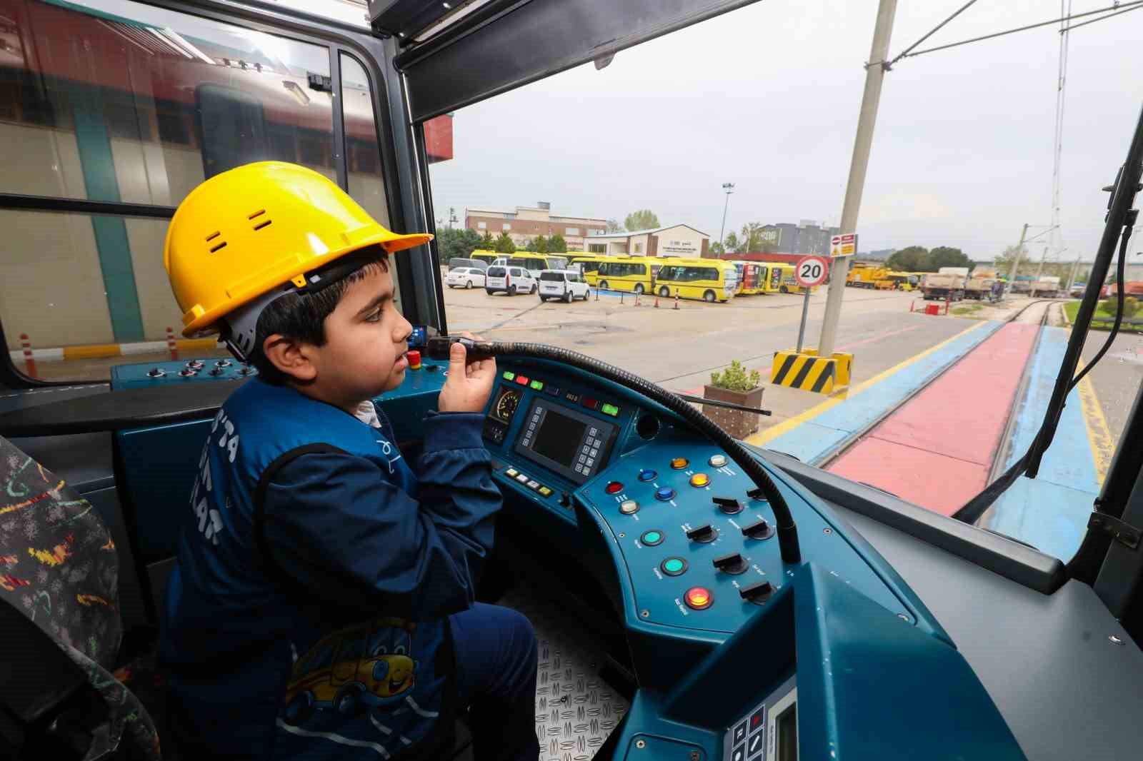 Bursalı Ali’nin vatmanlık hayali gerçek oldu
