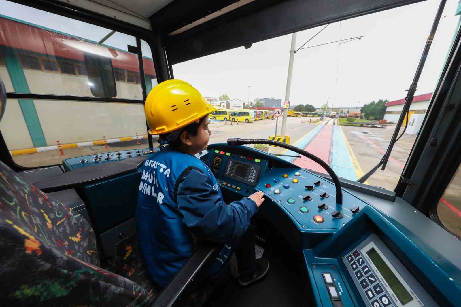 Bursalı Ali’nin vatmanlık hayali gerçek oldu
