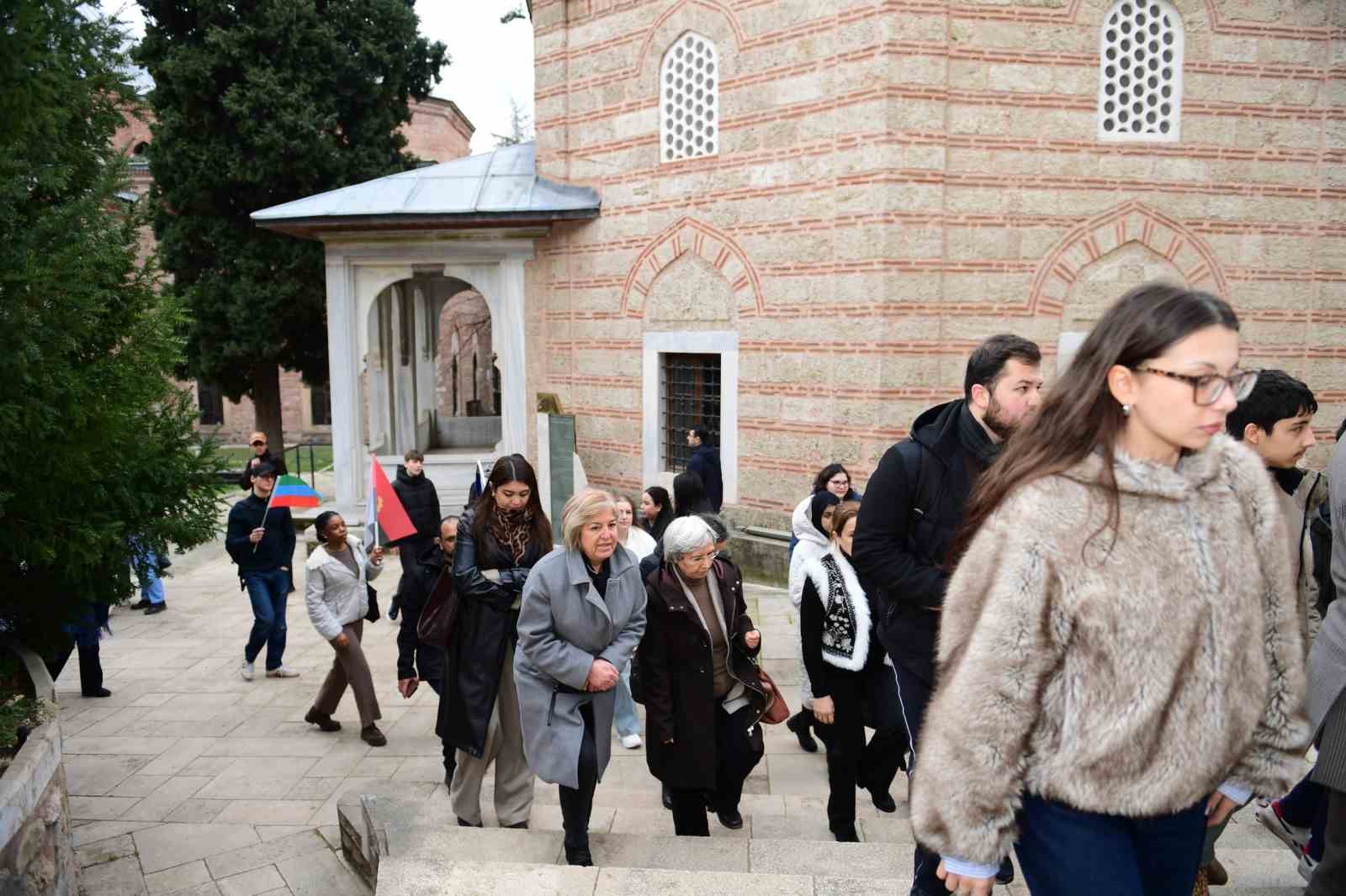Bursa’nın 700 yıllık hafızası Tanpınar’ın izinde anlatıldı
