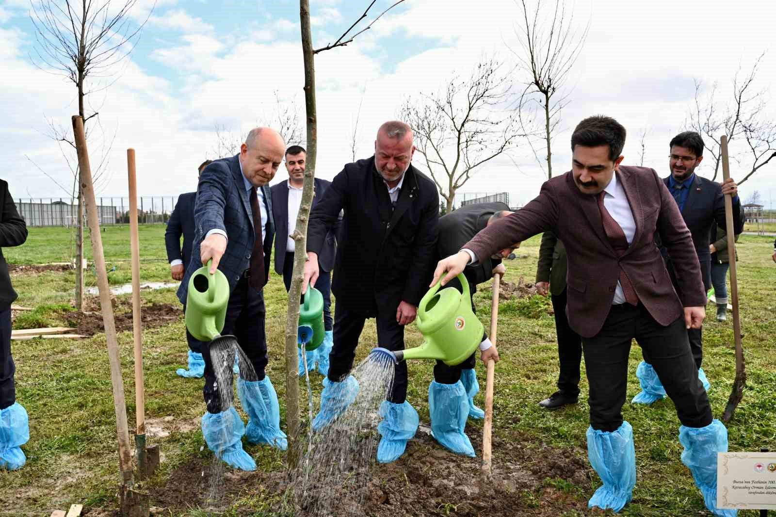 Bursa’nın fethinin 700’üncü yılında Karacabey’de fidanlar toprakla buluştu

