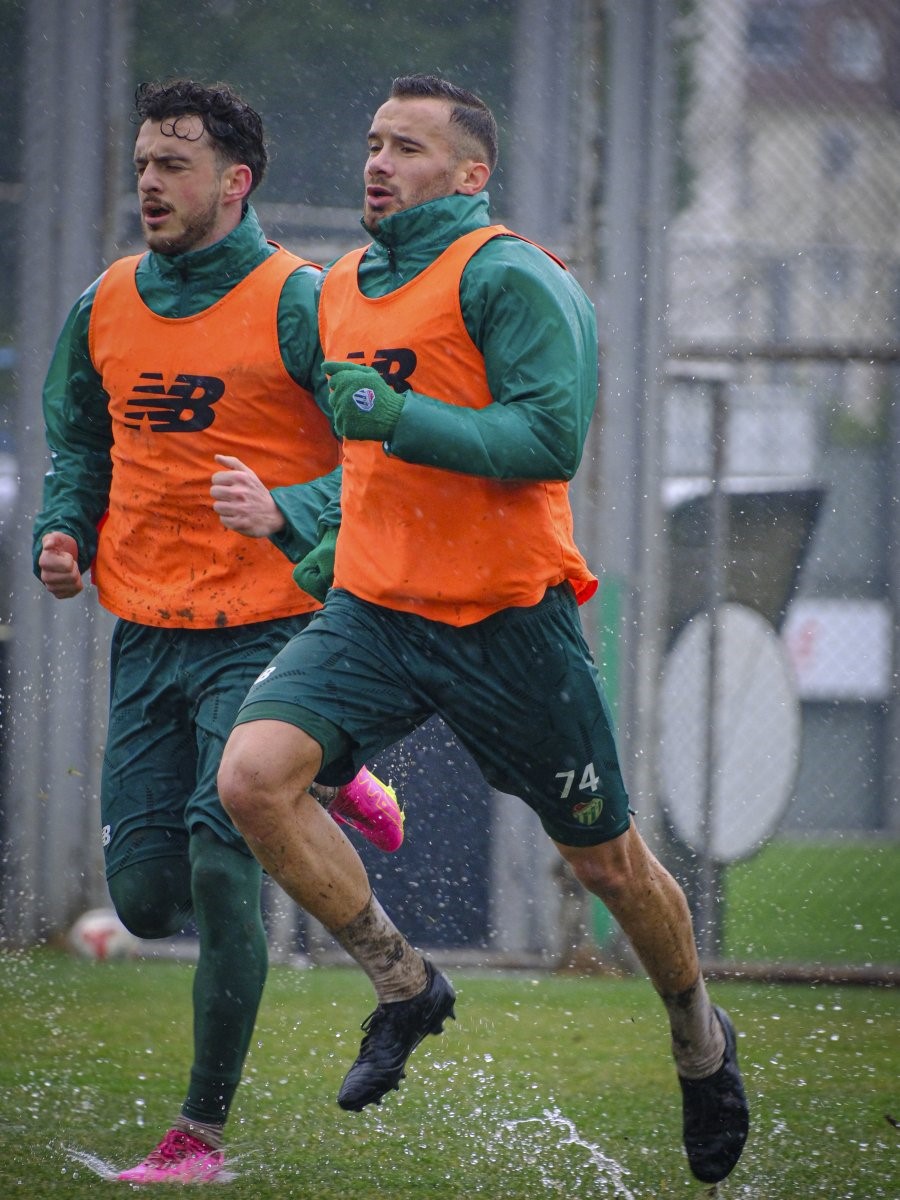 Bursaspor, Isparta 32 Spor maçı hazırlıklarına başladı
