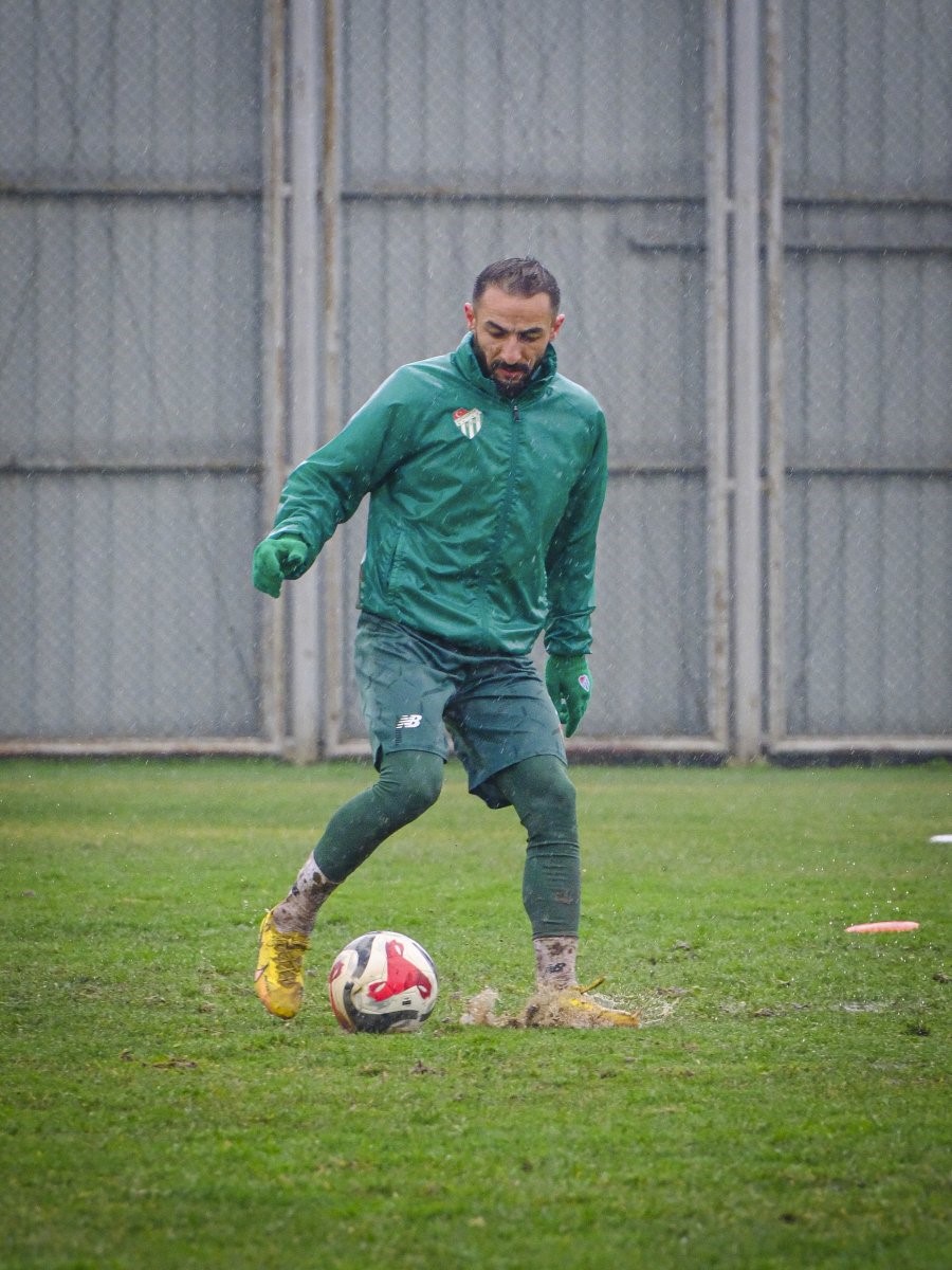 Bursaspor, Isparta 32 Spor maçı hazırlıklarına başladı
