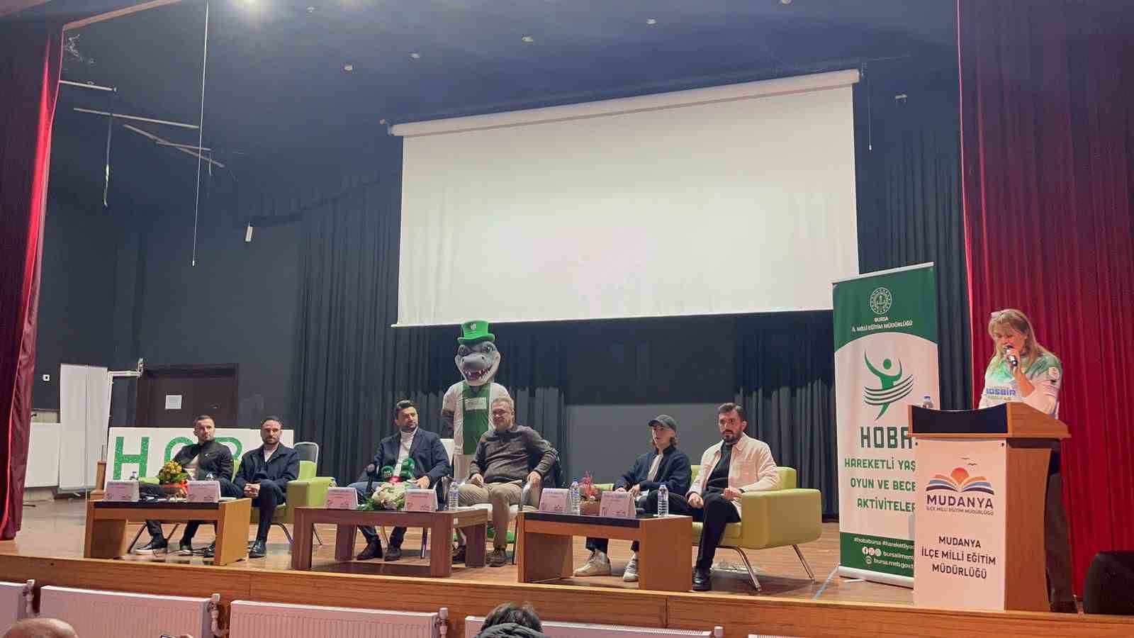 Bursaspor Mudanya’da öğrencilerle buluştu
