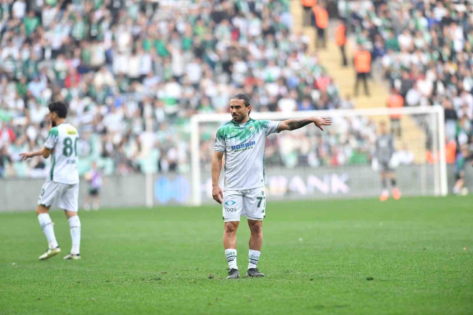 Bursaspor sahasında Kırklarelispor’u farklı geçti
