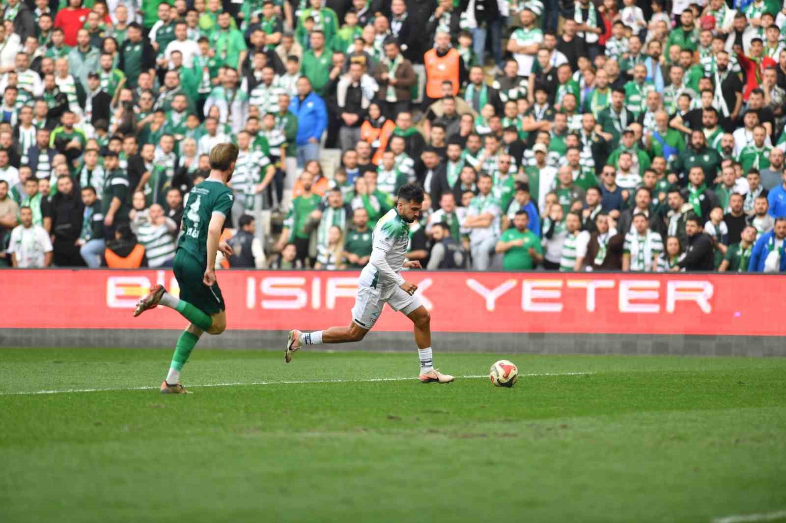 Bursaspor sahasında Kırklarelispor’u farklı geçti
