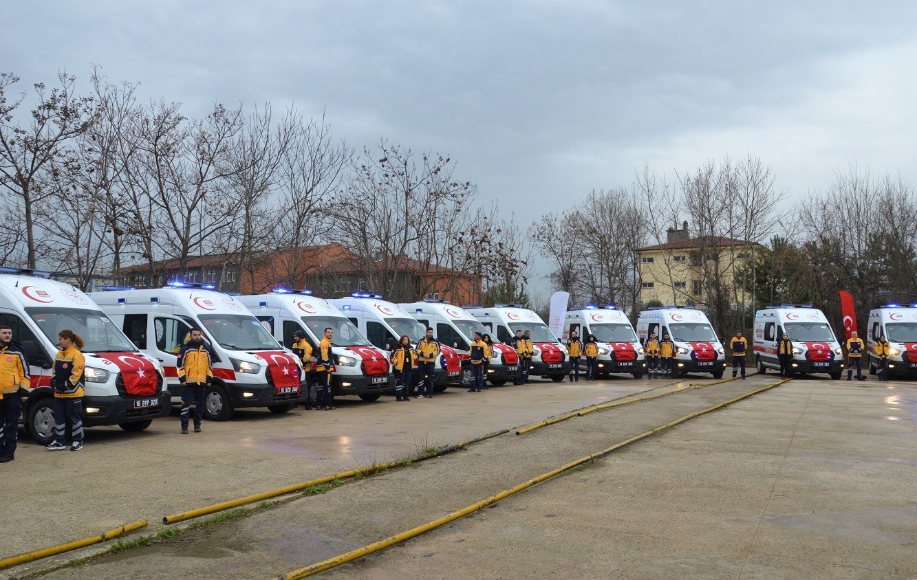 Bursa’ya 17 yeni 112 acil ambulansı
