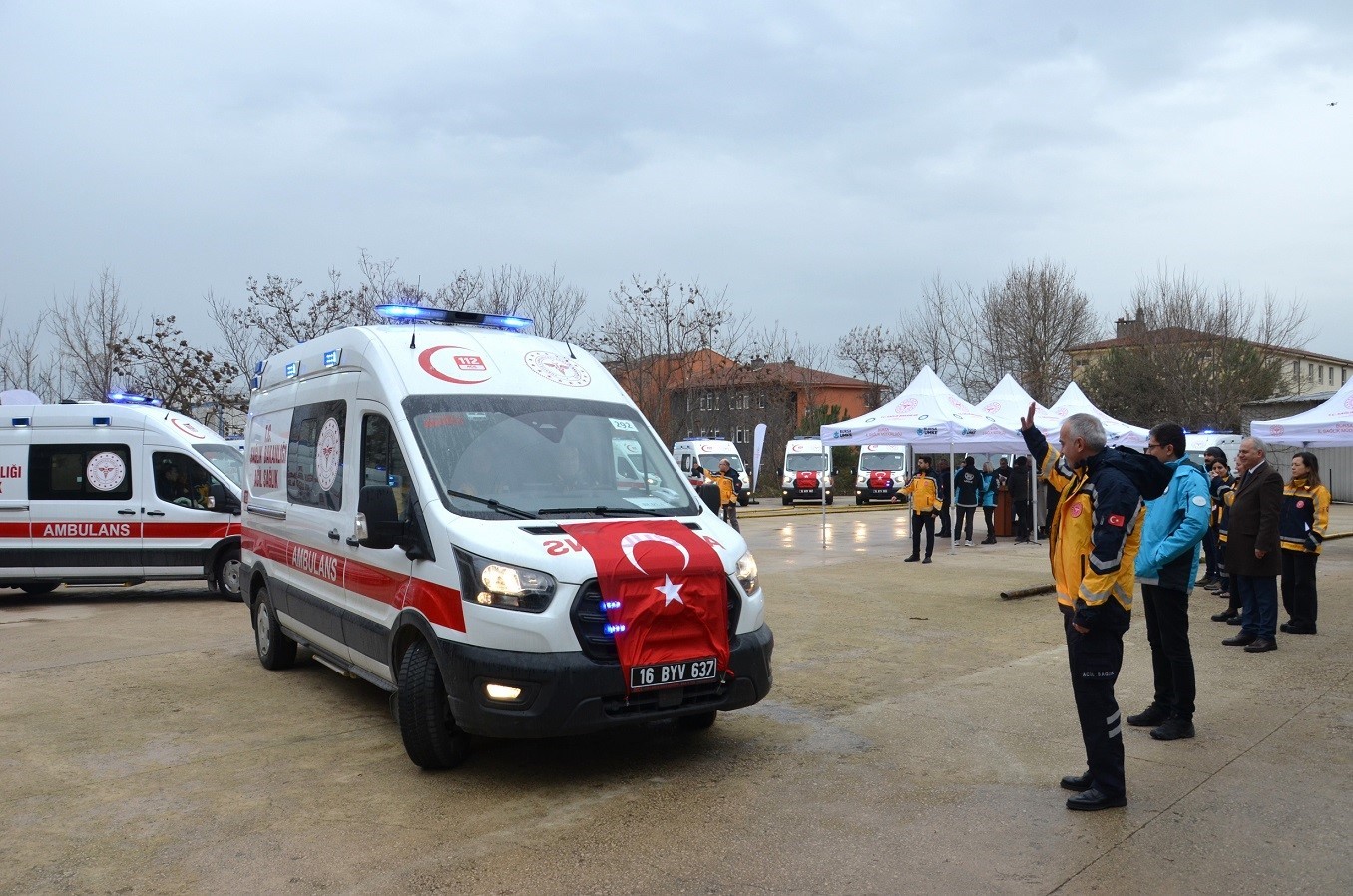 Bursa’ya 17 yeni 112 acil ambulansı
