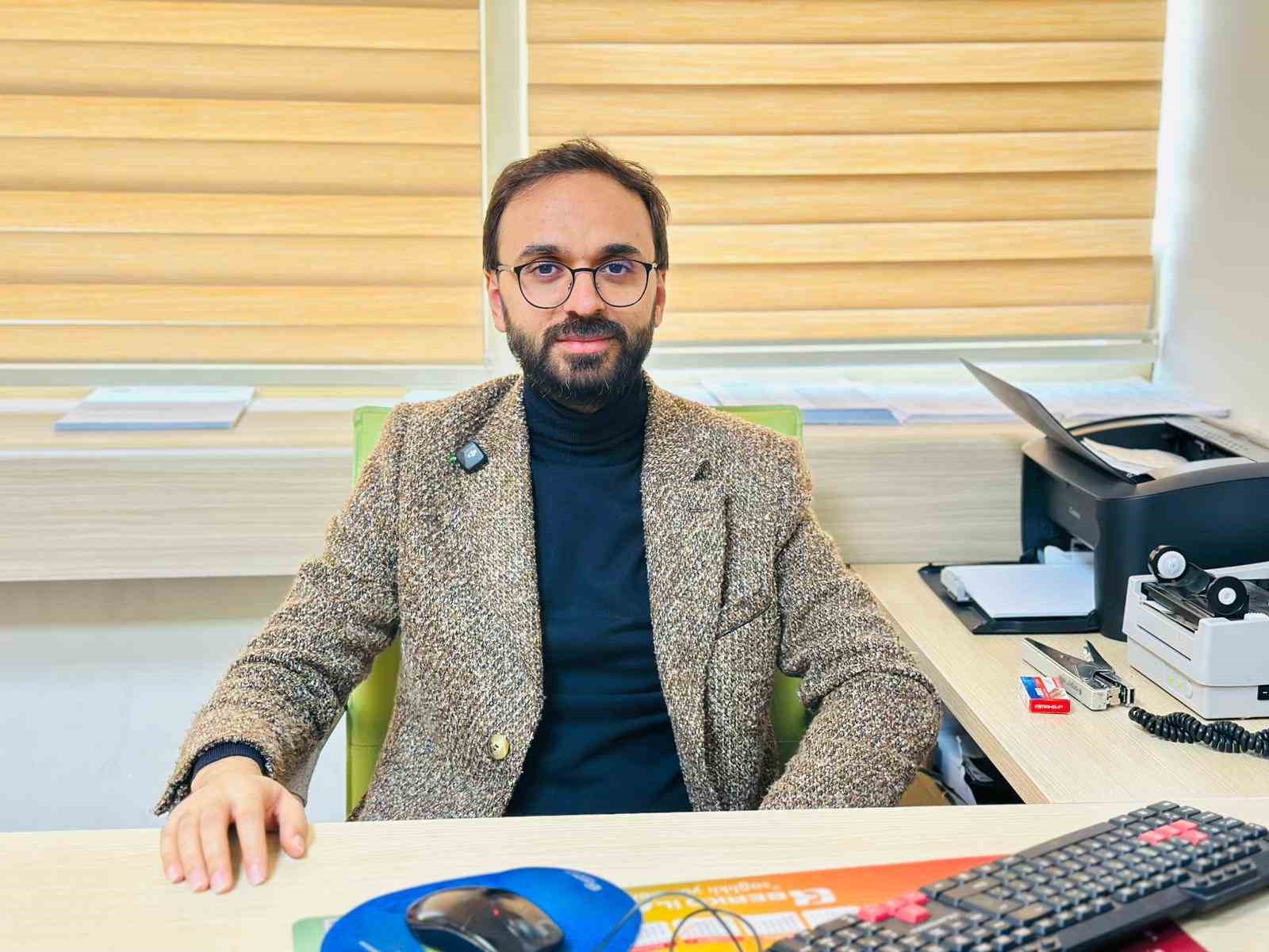 Burun akıntısı şikayetiyle hastaneye gitti, kafa tabanına ulaşan kitle çıktı
