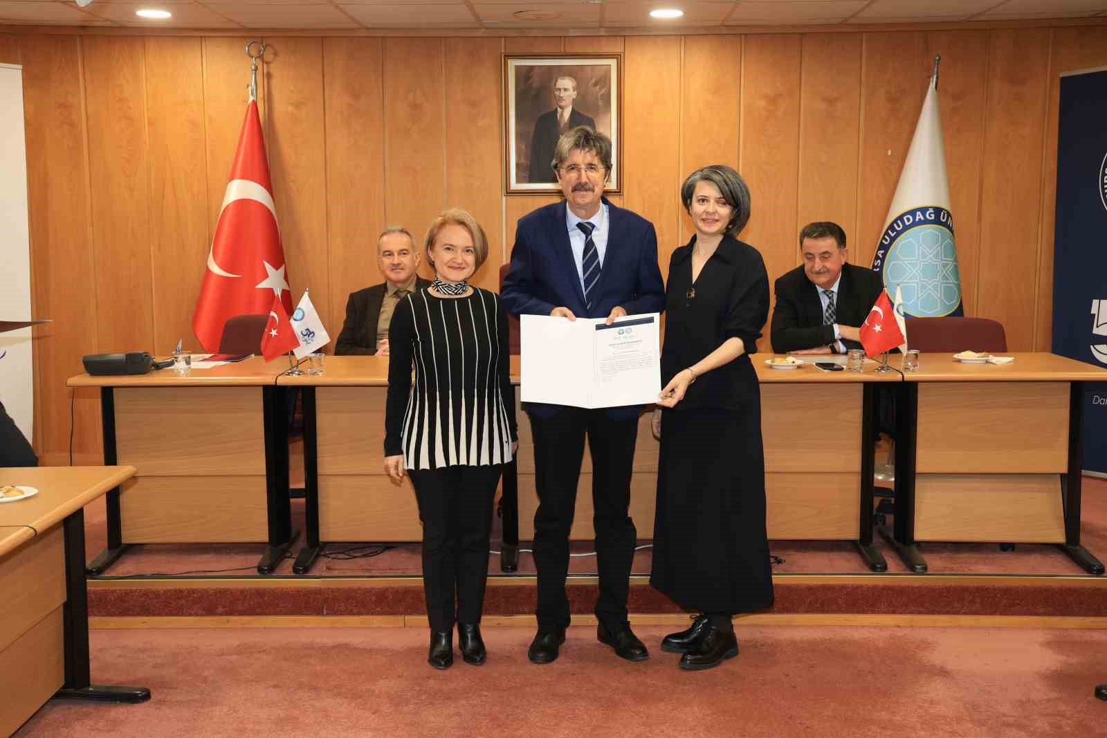 BUÜ, 50. yılını bilimsel projelerle taçlandırdı
