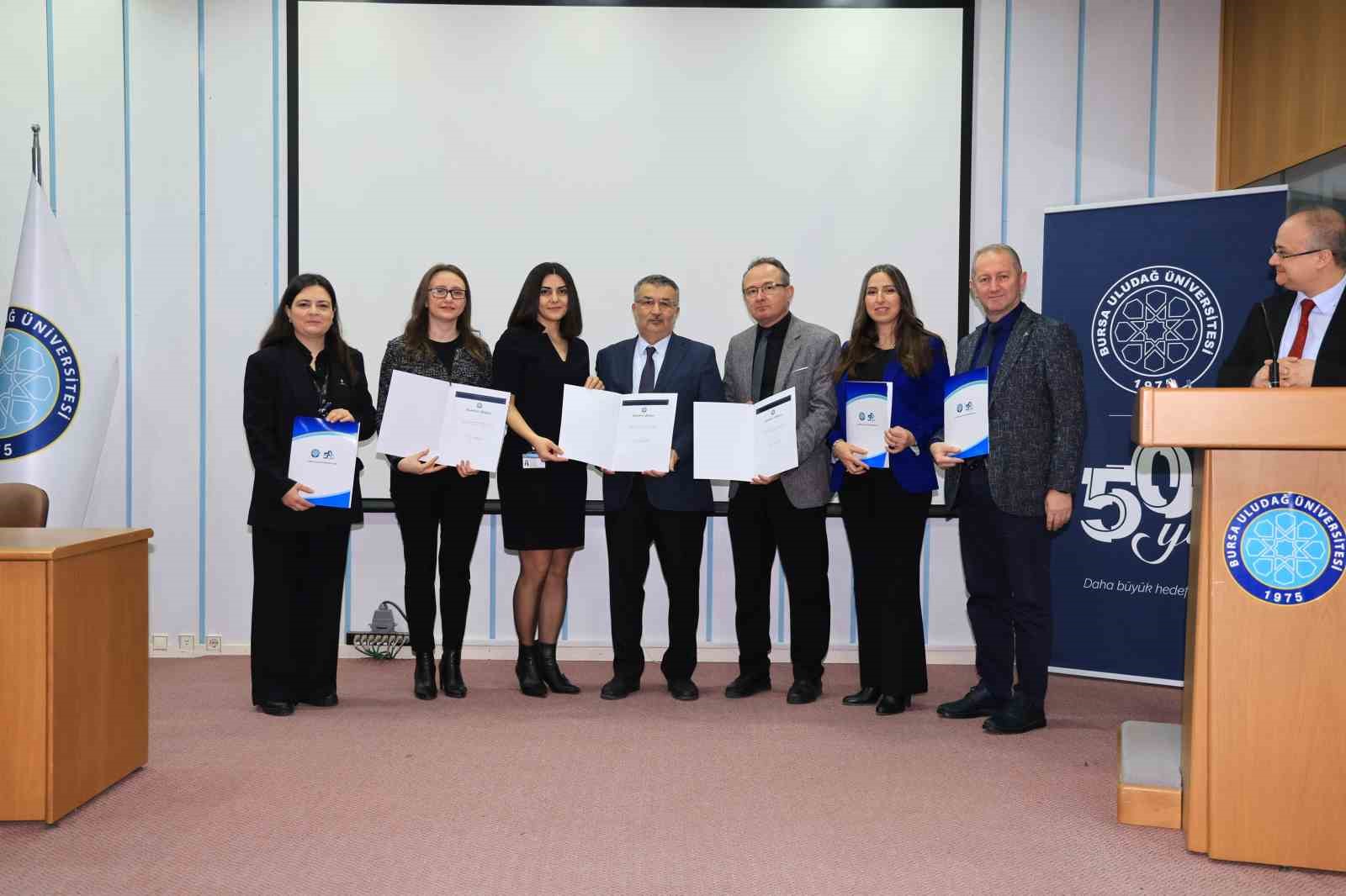 BUÜ’de akredite olan programlara teşekkür belgesi
