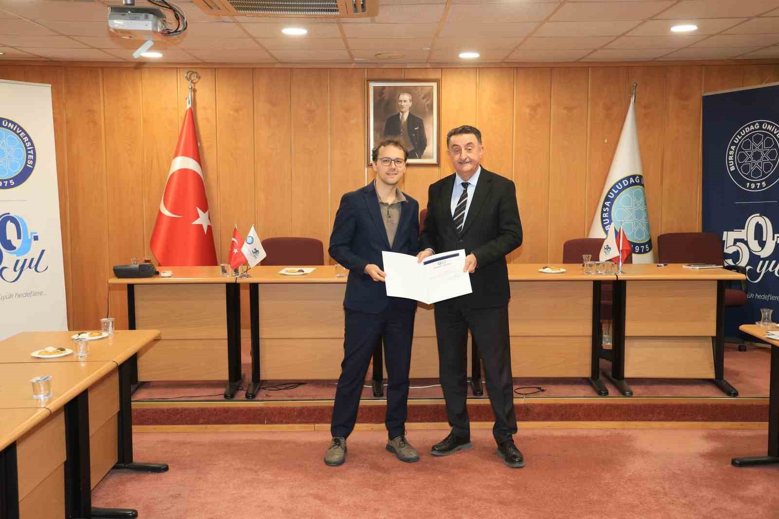 BUÜ’de başarı çıtası yükselmeye devam ediyor
