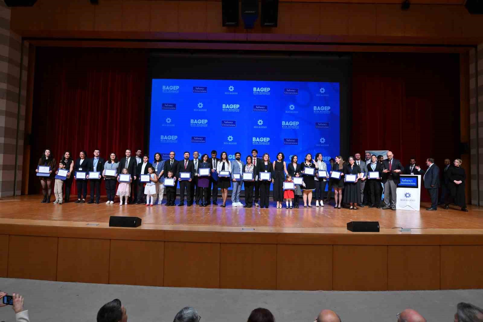 BUÜ’lü akademisyene "Bilim Akademisi 2026" ödülü
