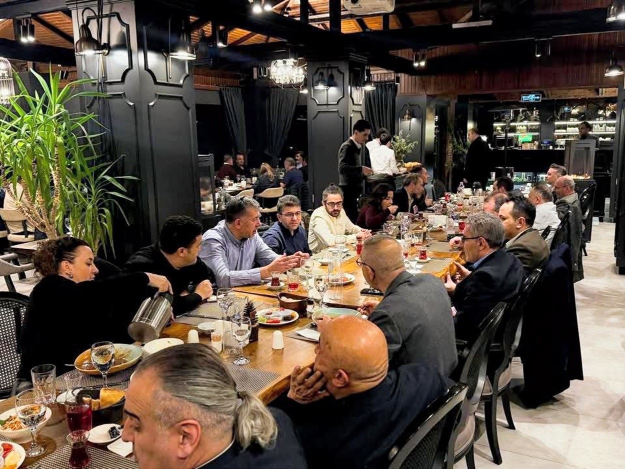 BUYSAD üyeleri iftar sofrasında buluştu
