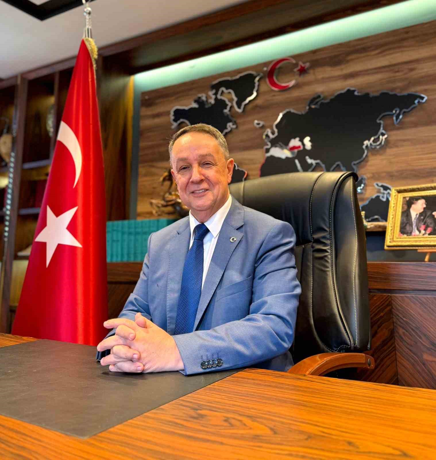 Büyük Birlik Partisi 33. yaşını kutluyor
Büyük Birlik Partisi 33. yaşını kutluyor