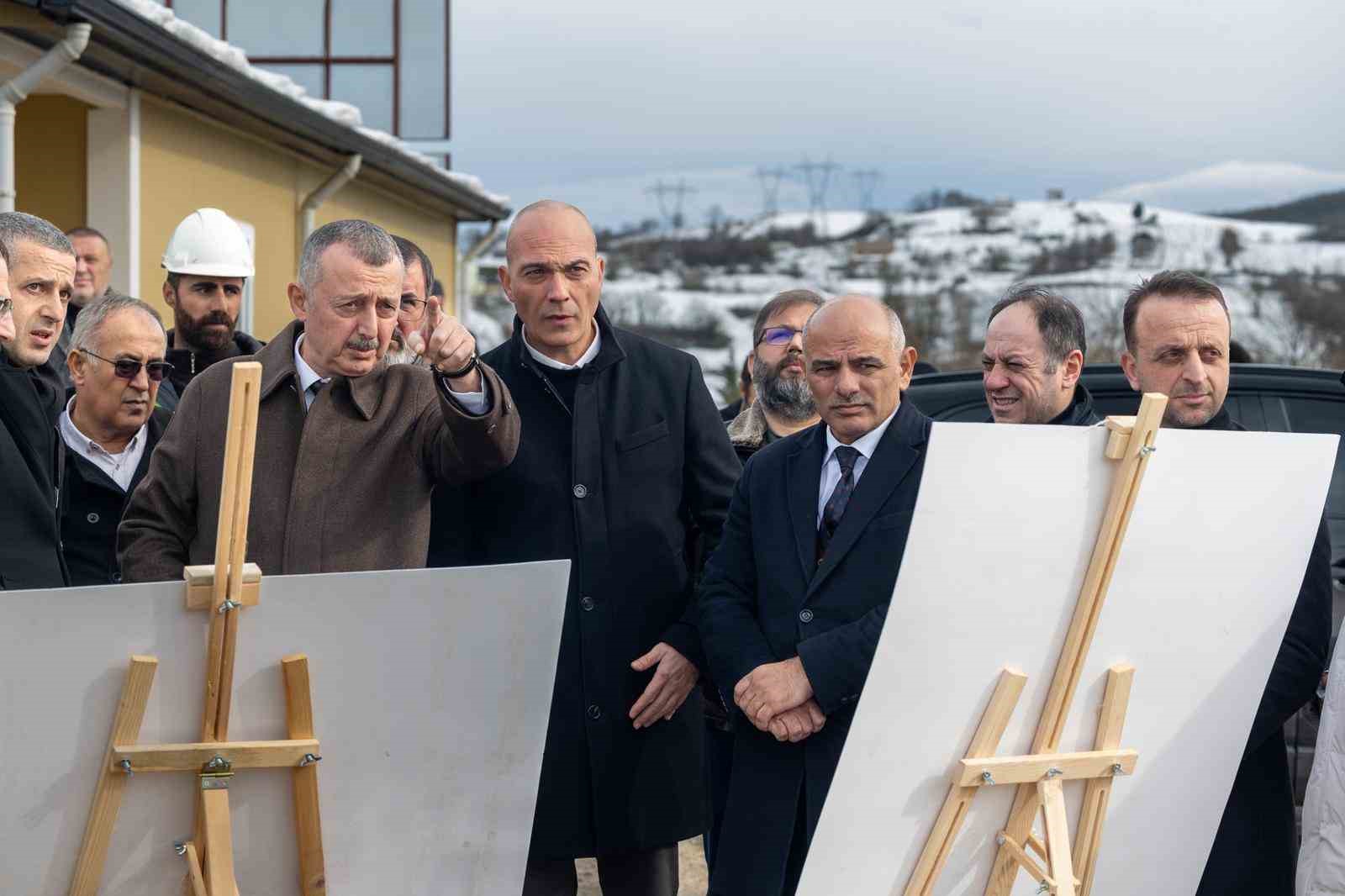 Büyükakın: "Kocaelispor’umuzu Avrupa standartlarında bir tesise kavuşturacağız"
