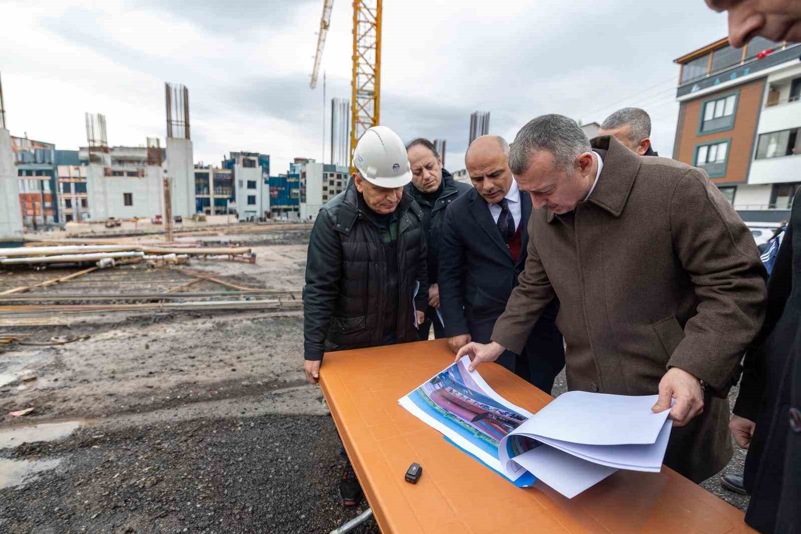 Büyükakın: "Kocaelispor’umuzu Avrupa standartlarında bir tesise kavuşturacağız"
