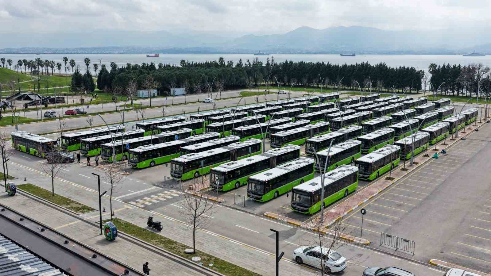 Büyükakın’dan İzmir’e gönderme: "Sadece kendimizle yarışıyoruz"

