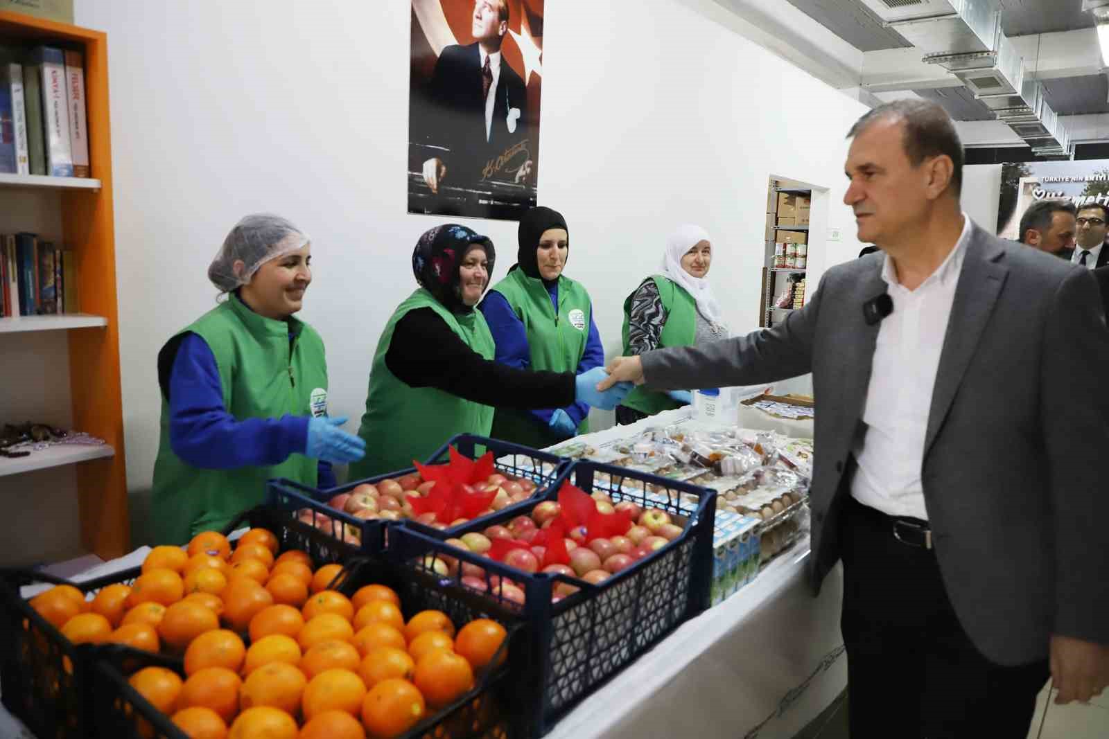 Büyükçekmece Belediyesi’nden öğrencilere beslenme desteği devam ediyor
Büyükçekmece Belediyesi’nden öğrencilere beslenme desteği devam ediyor
