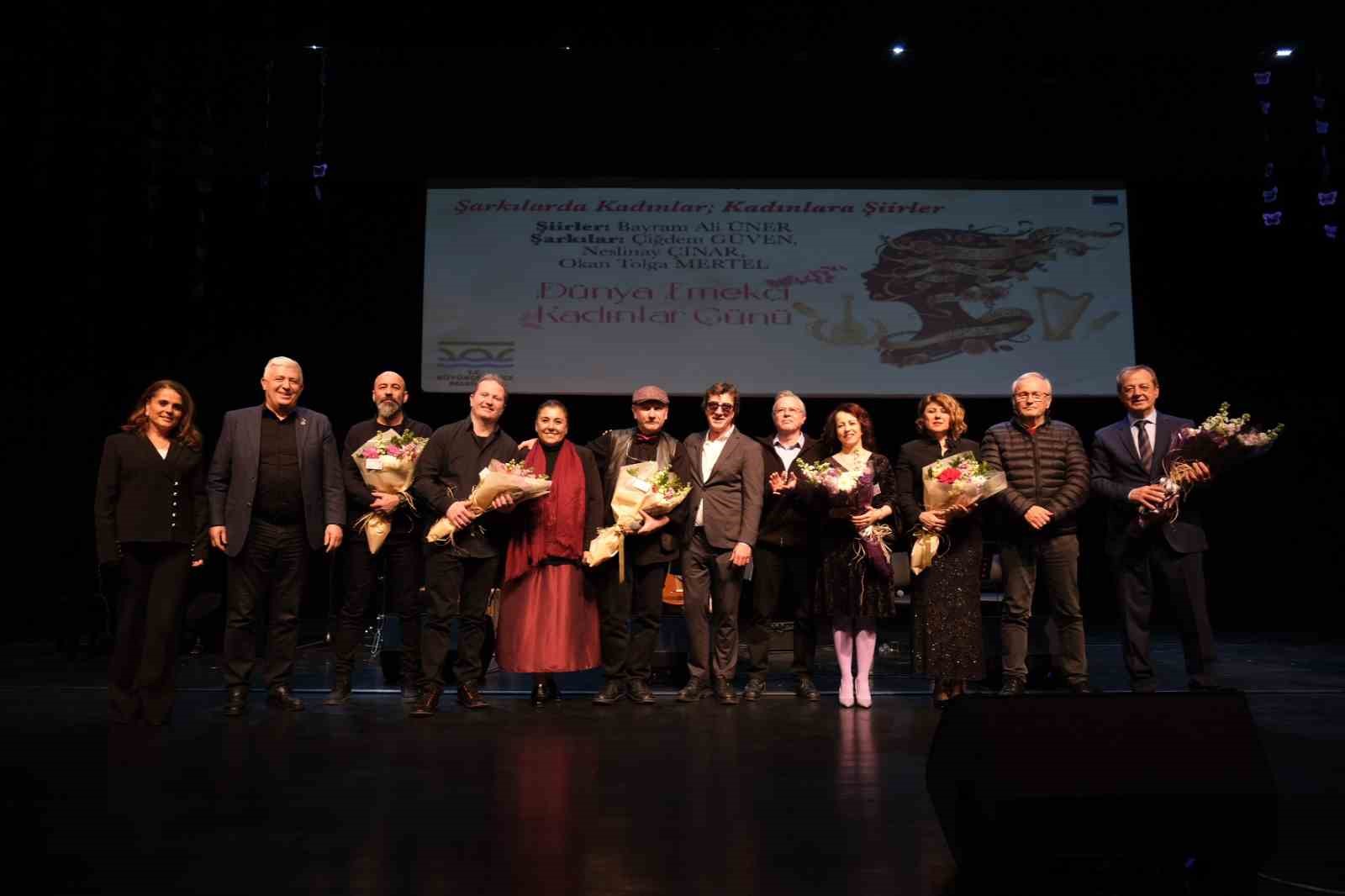 Büyükçekmece’de şiir ve müzik, kadınlar için buluştu
