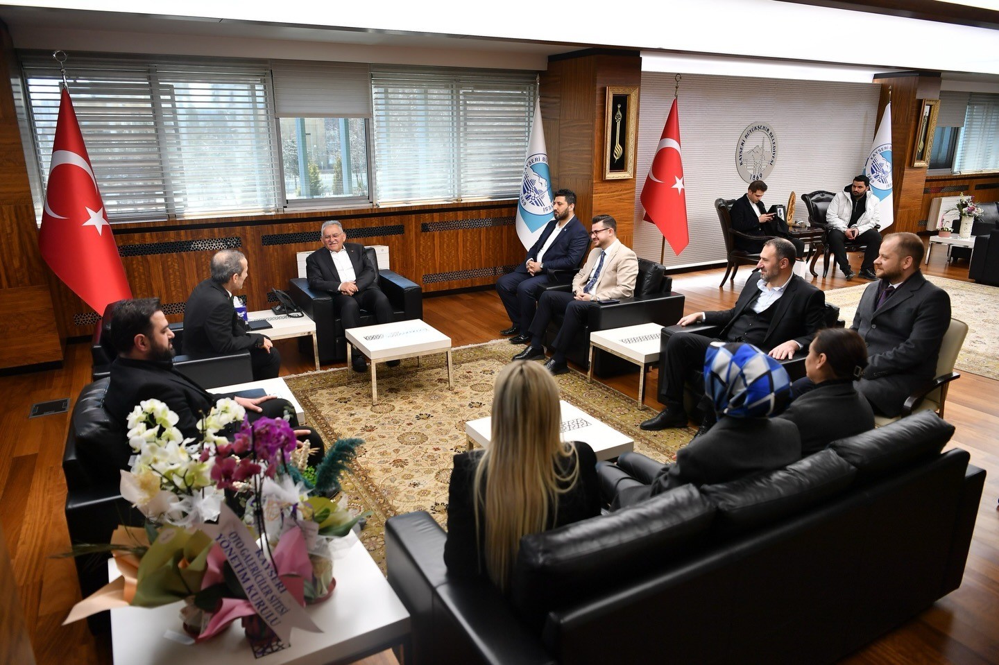 Büyükkılıç, Wushu Kung Fu Federasyonu Başkanı Akyüz ve heyetini ağırladı
