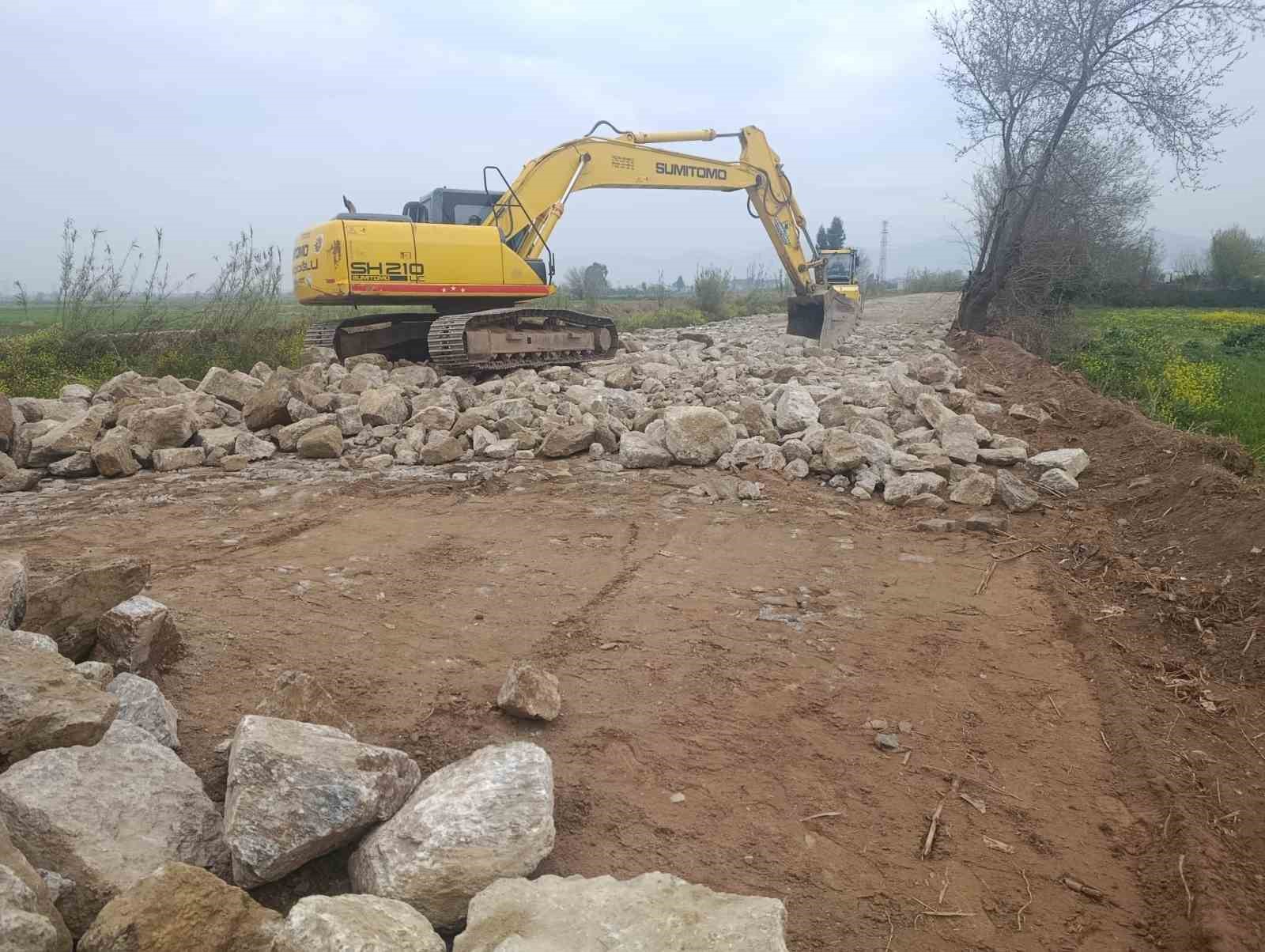 Büyükşehir, Aydın’ın ulaşım ağını güçlendiriyor
