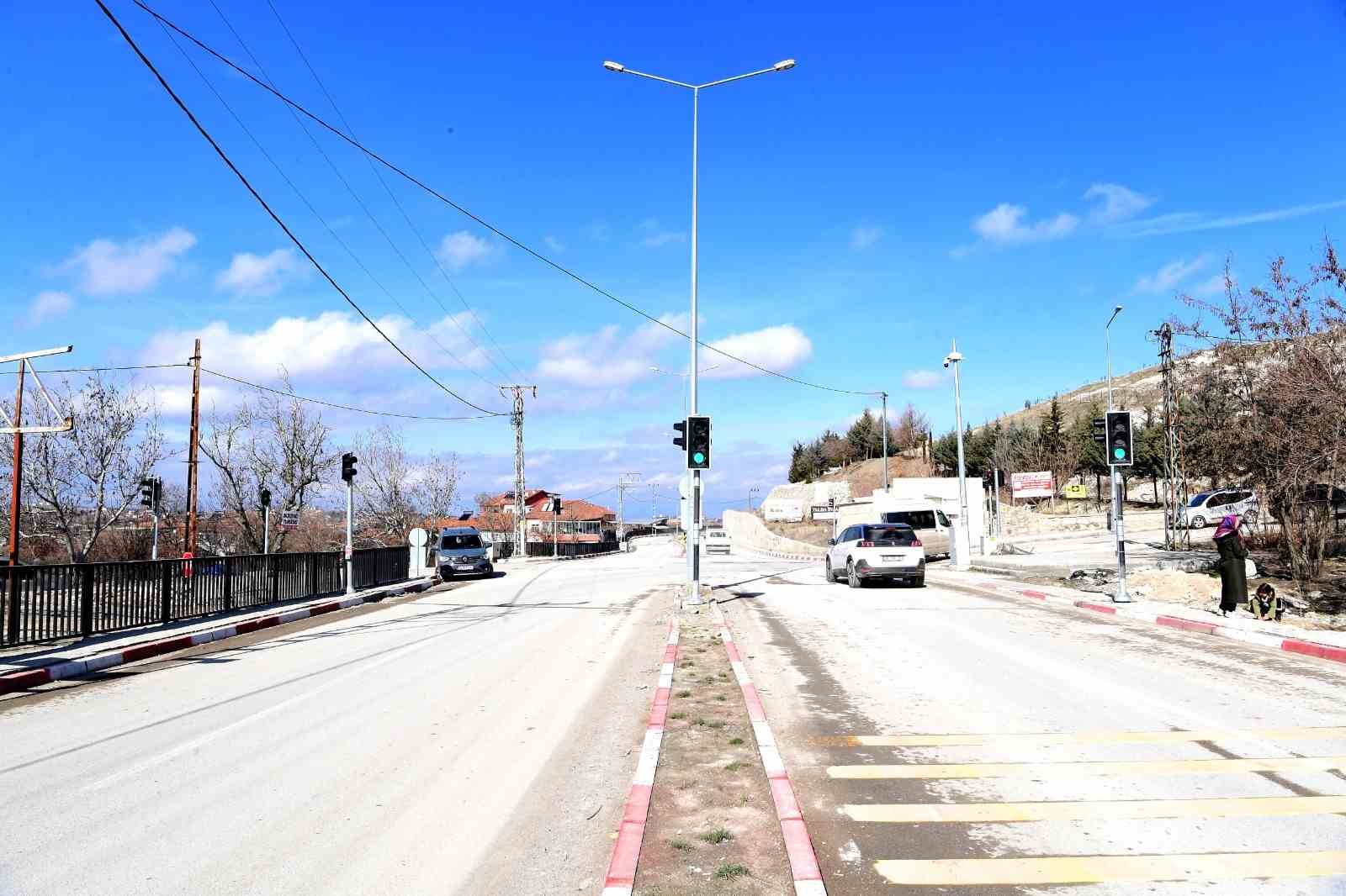 Büyükşehir Belediyesinden trafikte yaşanan sorunlara neşter
