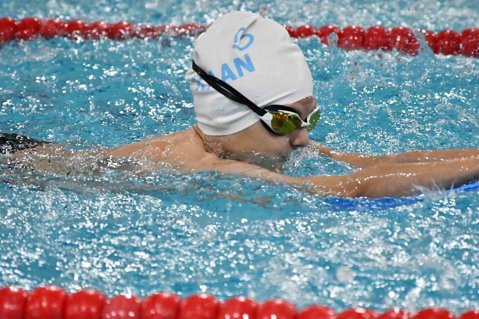 Büyükşehir Belediyespor, "Hedefi olan sporcular yetiştiriyoruz"
