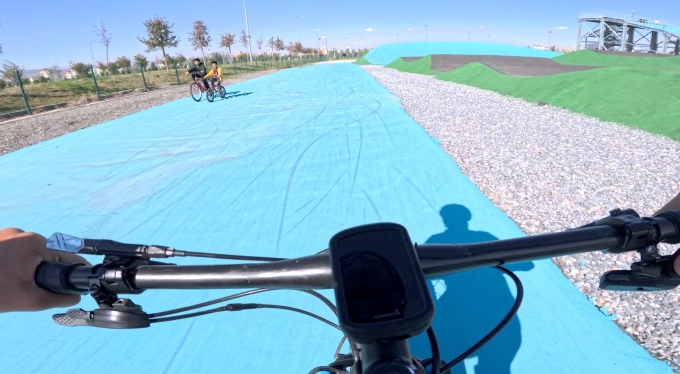 Büyükşehir, BMX Parkuru ile gençliğe hız ve heyecan katıyor
