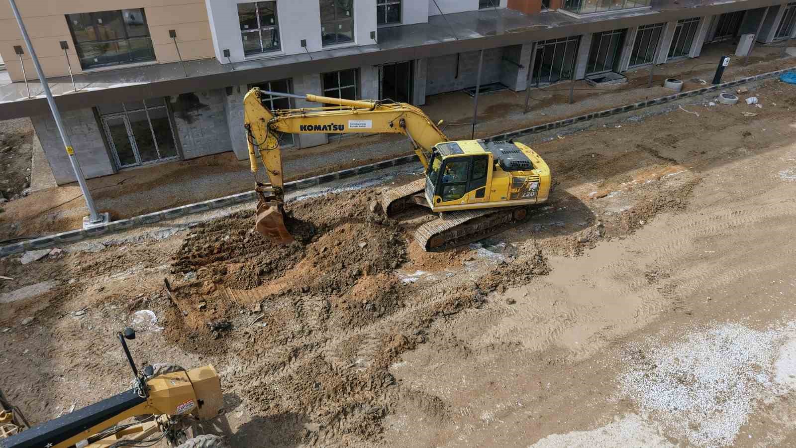 Büyükşehir, Elbistan Hacı Esat Efendi Caddesi’ni 30 milyonluk yatırımla yeniliyor
