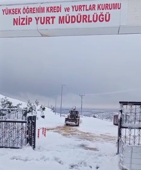 Büyükşehir, karla mücadele için tüm ilçelerde eş zamanlı sahada
