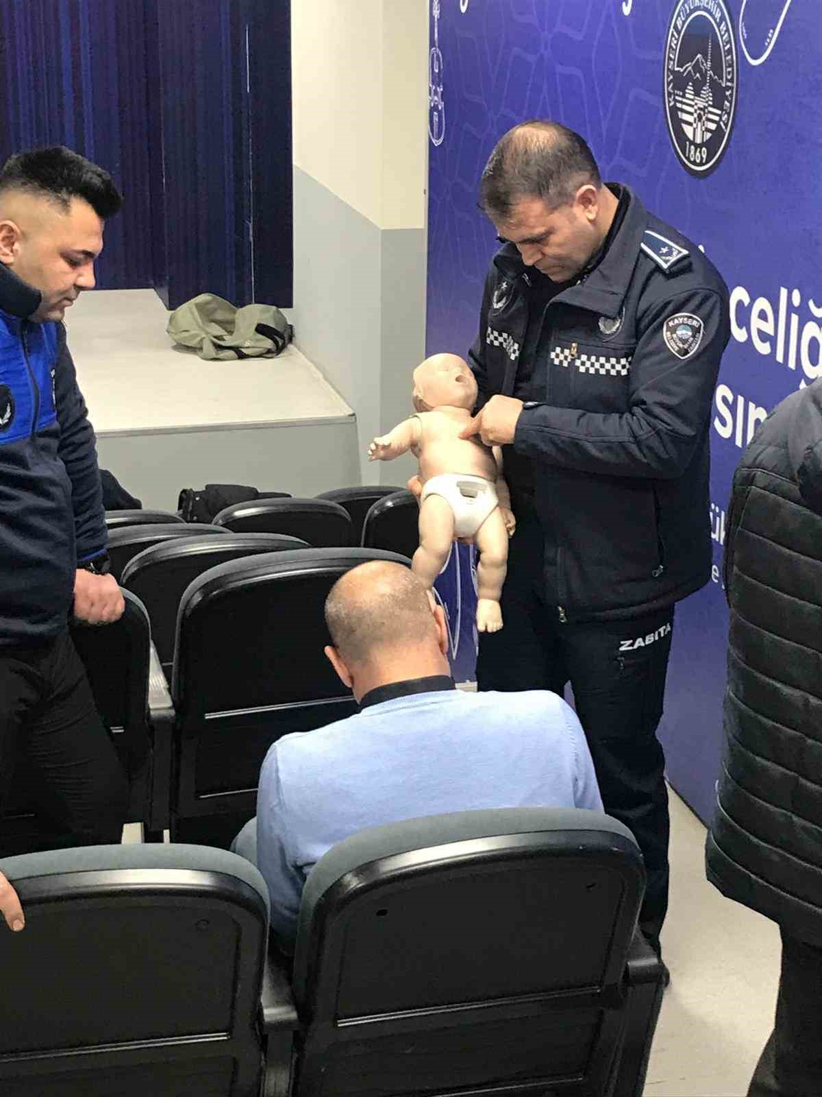 Büyükşehir personeline yönelik ilk yardım eğitimleri düzenlendi

