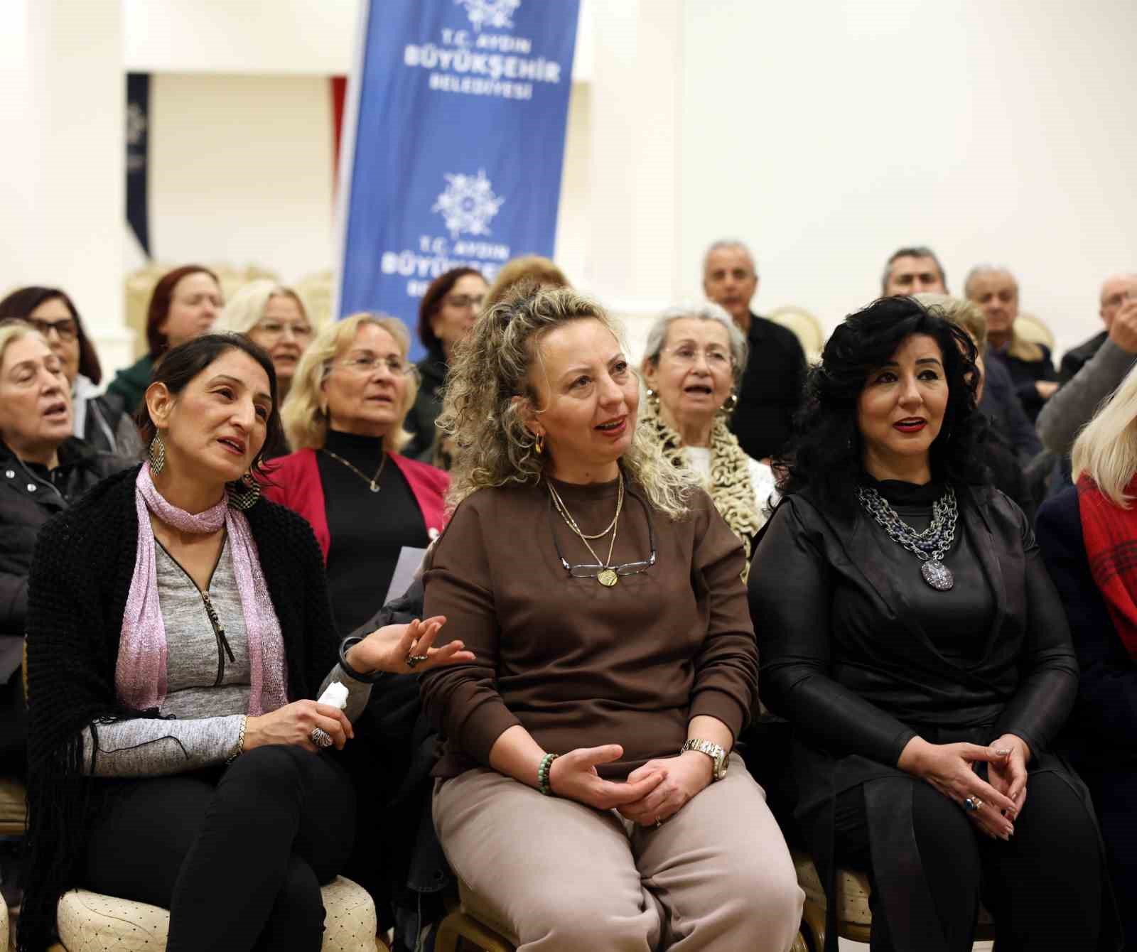 Büyükşehir Türk Sanat Müziği Korosu yılsonu gösterisine hazırlanıyor
